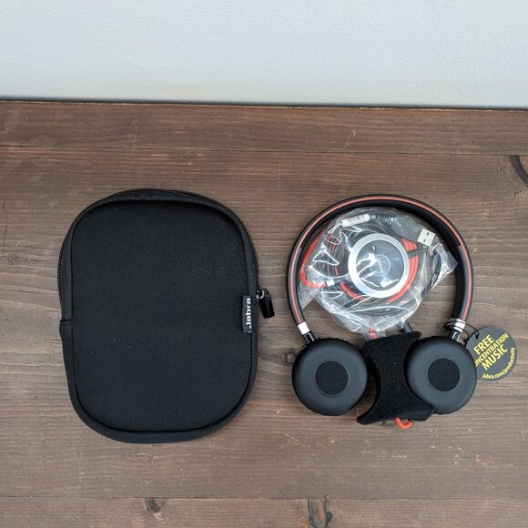 Jabra Evolve 40 Professional Wired Headset - Picture 2 of 3